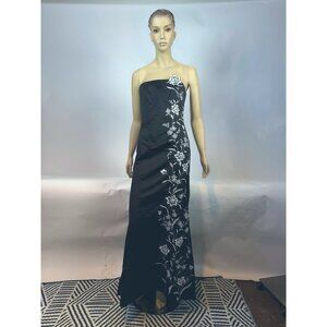 Elegant Jovani Black Strapless Gown With  White Floral Embroidery & Beading sz 4